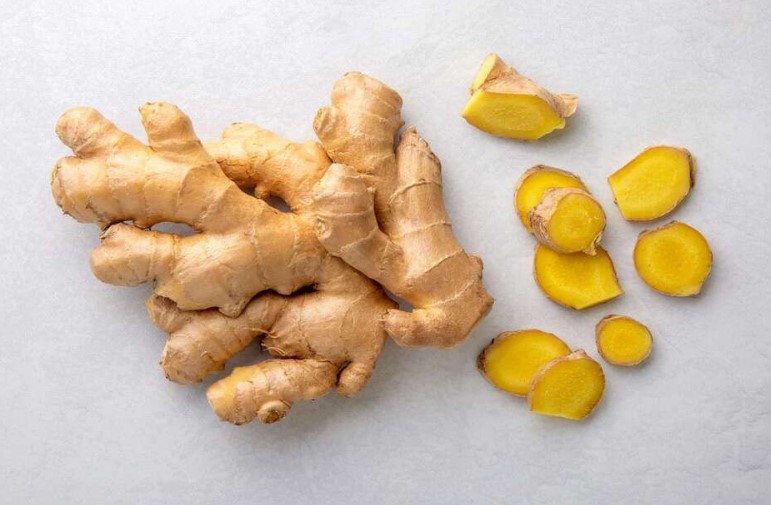 دمنوش زنجبیل و آویشن
