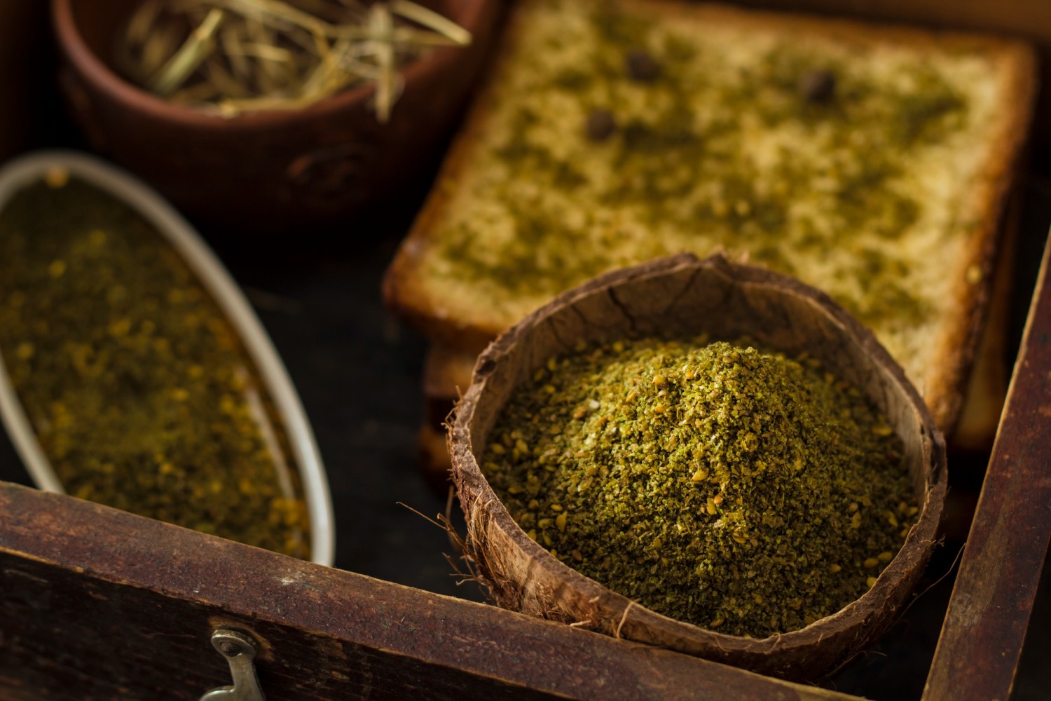 زعتر به عنوان چاشنی سالاد