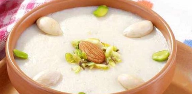 فرنی بادام با نشاسته