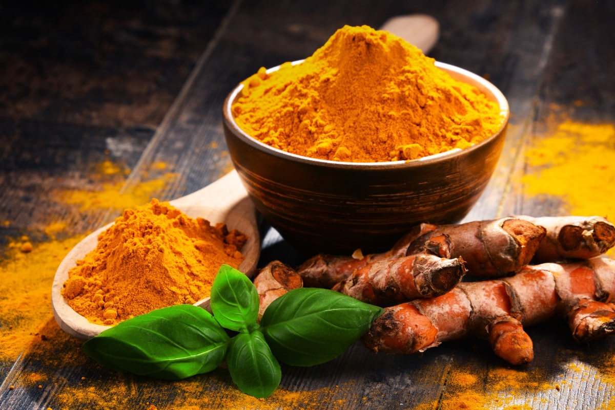 نوشیدنی گیاهی ضدالتهاب با زردچوبه